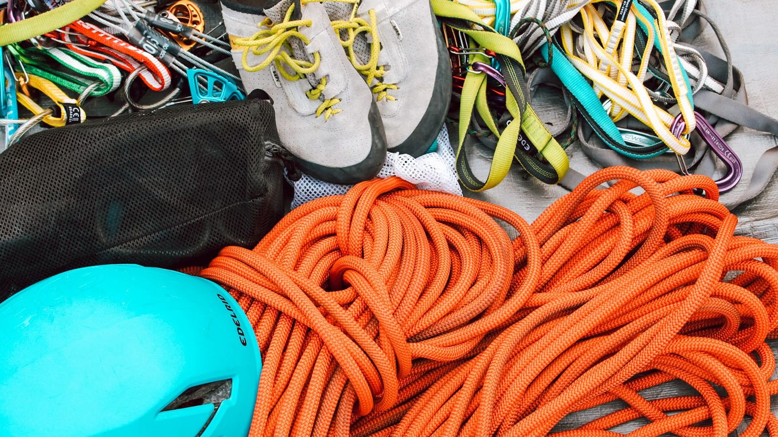 Best Climbing Rope Bags 2026 — Rope Tarps, Buckets & Backpacks