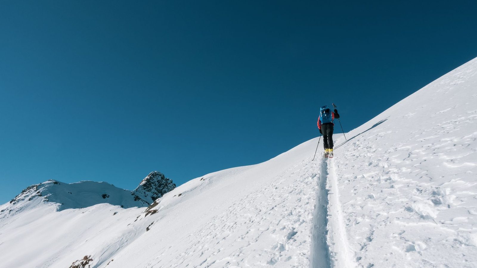 Best Ski Backpacks 2026 — Resort & Backcountry Picks