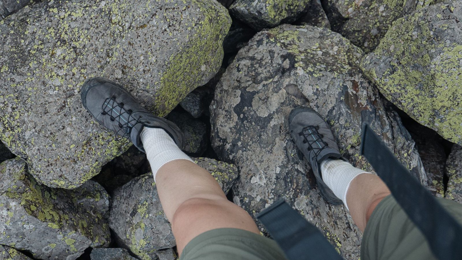 Best Ski Socks 2026 — Merino Wool Picks for Warmth & Fit