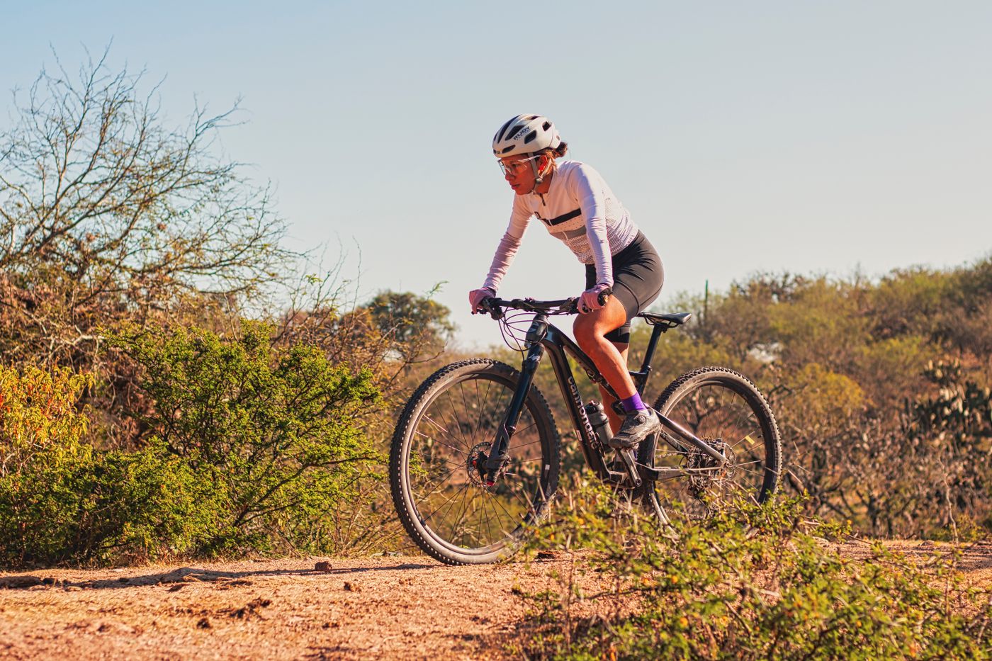 Best Hybrid Bikes 2026 for Commuting & Recreation