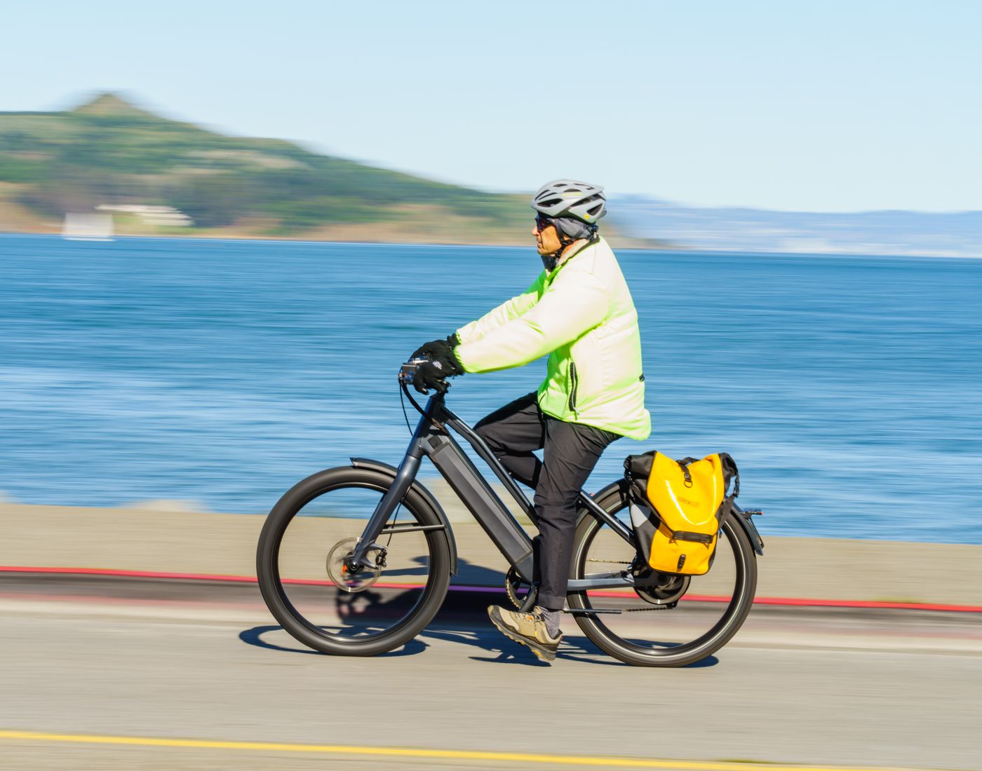 How to Choose a Bike Helmet: Fit, Safety Ratings, and Features Explained