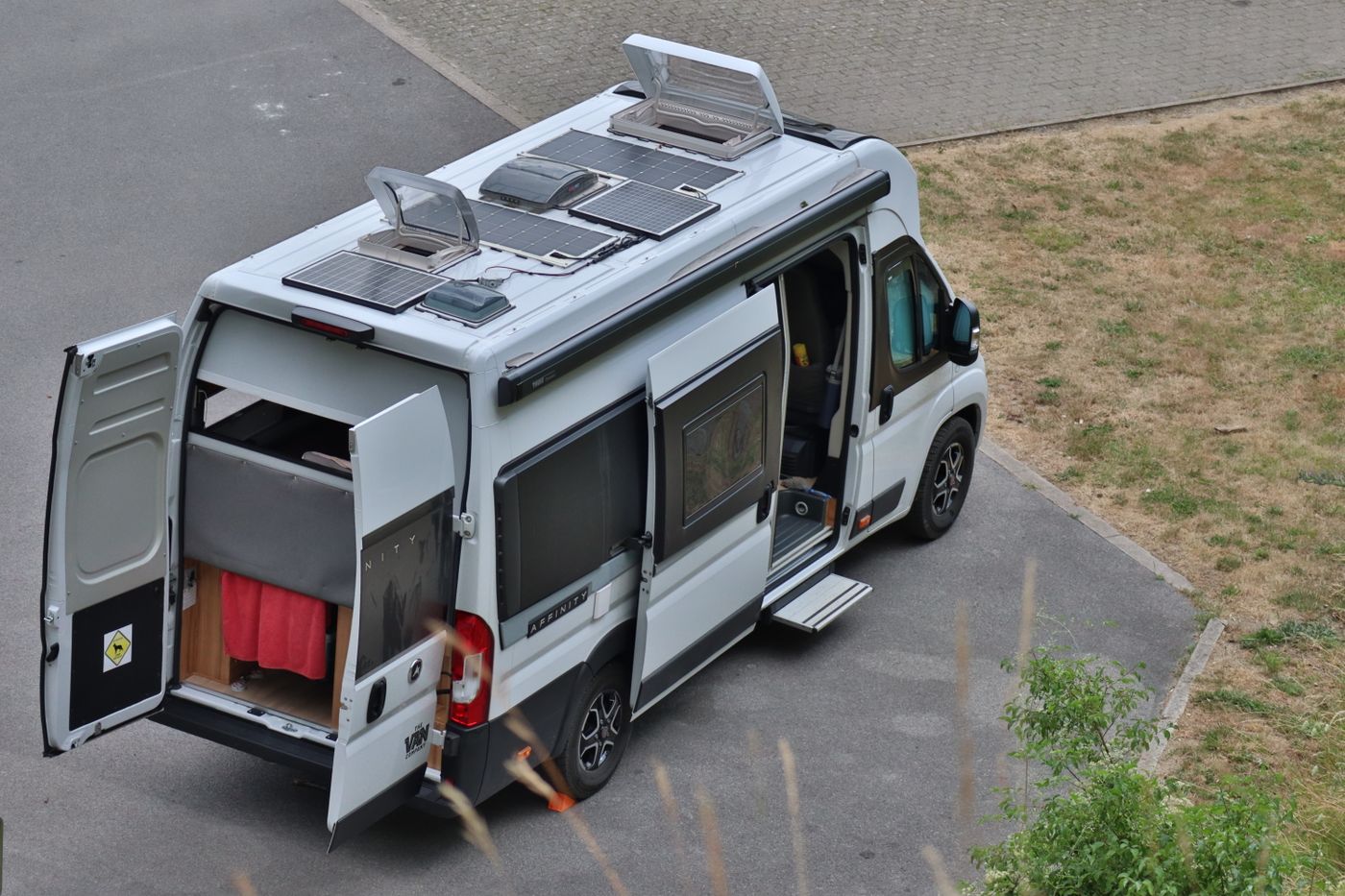 Best Portable Power Stations for Camping & Overlanding (2026)